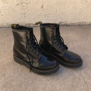 Dr. Martins 1460 W Cherry Red Arcadia Leather